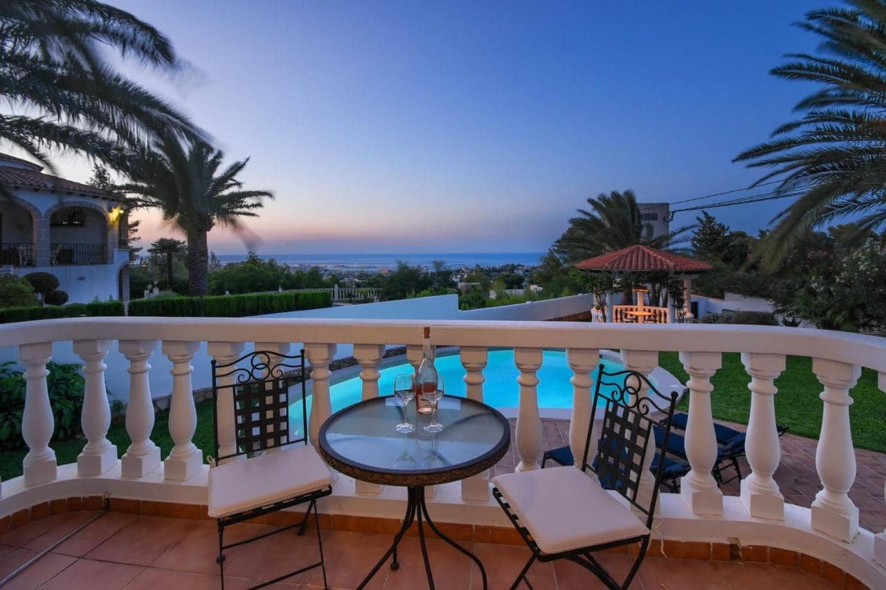 5 sovrum Villa till salu i Denia med pool - 990 000 € (Ref: 9001056)