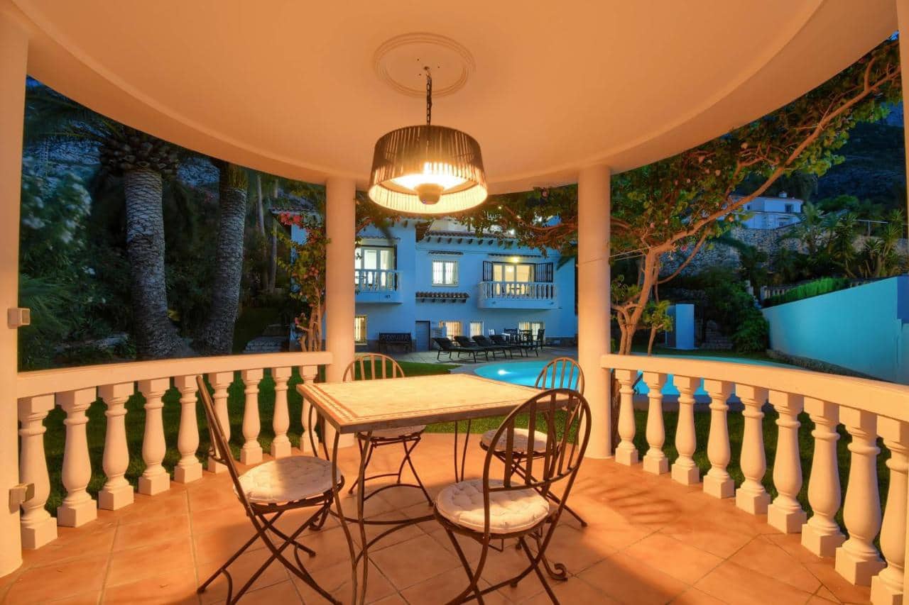 5 sovrum Villa till salu i Denia med pool - 990 000 € (Ref: 9001056)