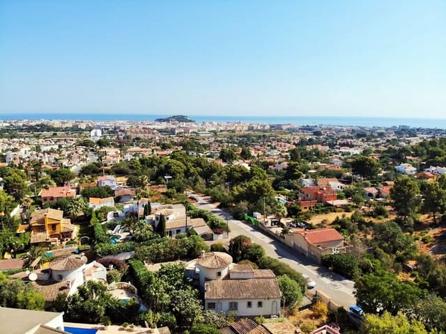 Chalet de 6 habitaciones en Dénia en venta con piscina - 995.000 € (Ref: 9001057)