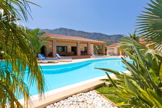 4 quarto Moradia para venda em Dénia com piscina - 2 650 000 € (Ref: 9004838)