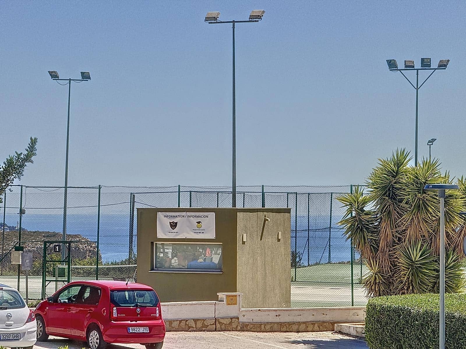 2 soveværelse Lejlighed til salg i Moraira med swimmingpool - € 199.000 (Ref: 9006764)