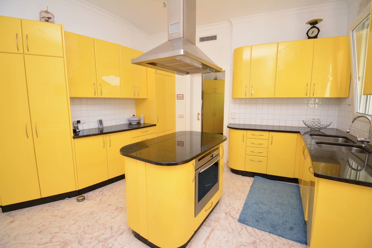 8 bedroom Villa for sale in Denia with pool - € 3,500,000 (Ref: 9006765)