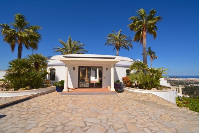 8 bedroom Villa for sale in Dénia with pool - € 3,500,000 (Ref: 9006765)