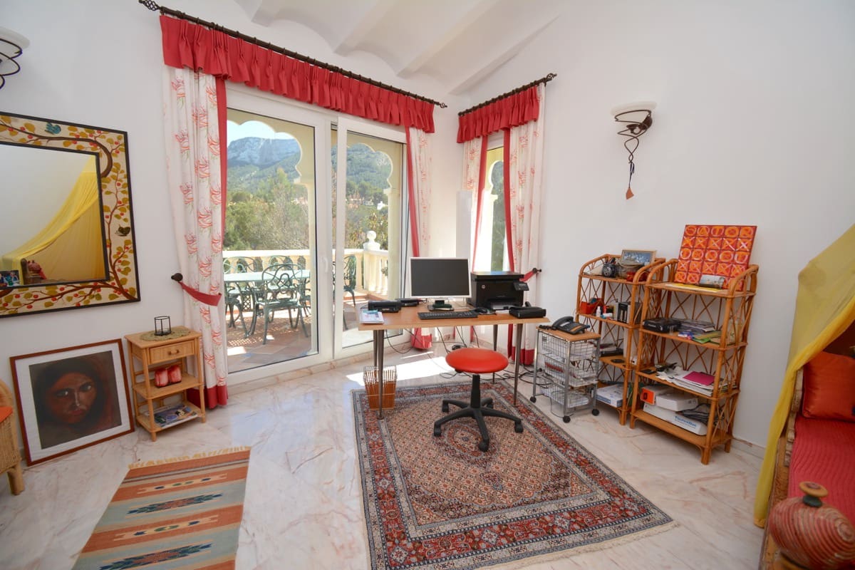 8 bedroom Villa for sale in Denia with pool - € 3,500,000 (Ref: 9006765)