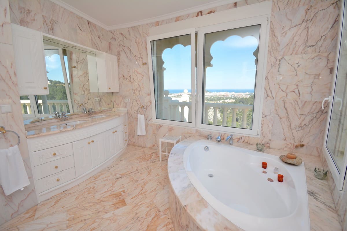 8 bedroom Villa for sale in Denia with pool - € 3,500,000 (Ref: 9006765)