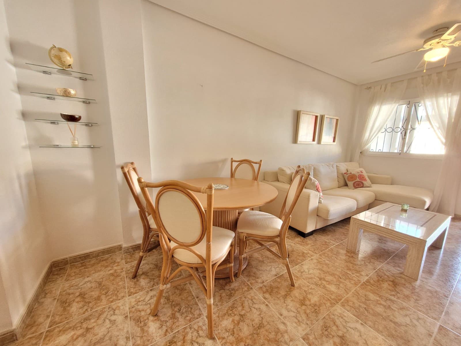 2 sovrum Lägenhet för semesterbostäder i Orihuela Costa med pool - 399 € (Ref: 9009799)