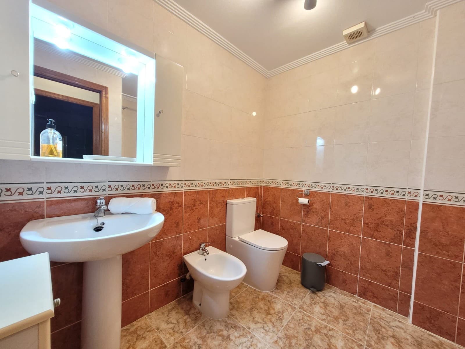 2 sovrum Lägenhet för semesterbostäder i Orihuela Costa med pool - 399 € (Ref: 9009799)