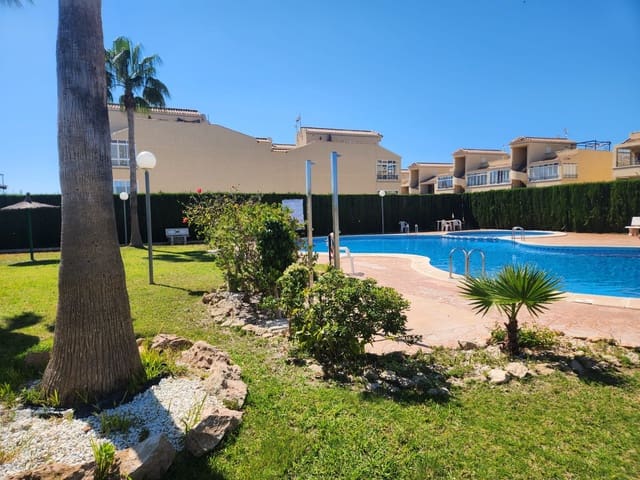 2 slaapkamer Appartement voor vakantieverhuur in Los Balcones - Los Altos, Orihuela met zwembad - € 399 (Ref: 9009799)