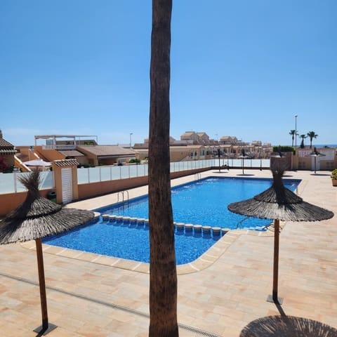 2 slaapkamer Appartement voor vakantieverhuur in Los Balcones - Los Altos, Orihuela met zwembad - € 399 (Ref: 9009799)