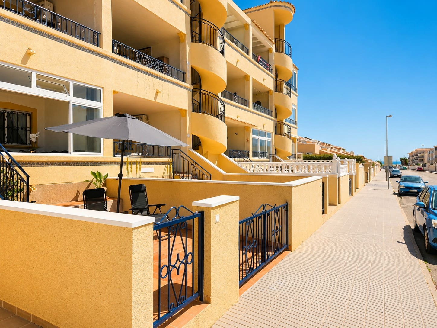 2 soverom Leilighet til salgs i Orihuela Costa med svømmebasseng - € 399 (Ref: 9009799)