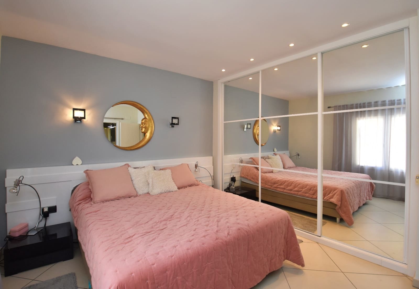 3 bedroom Villa for sale in Moraira with pool - € 1,550,000 (Ref: 9013489)