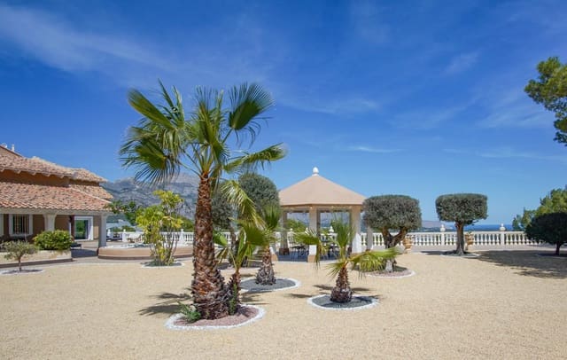 8 bedroom Finca/Country House for sale in La Nucia with pool - € 2,500,000 (Ref: 9024061)