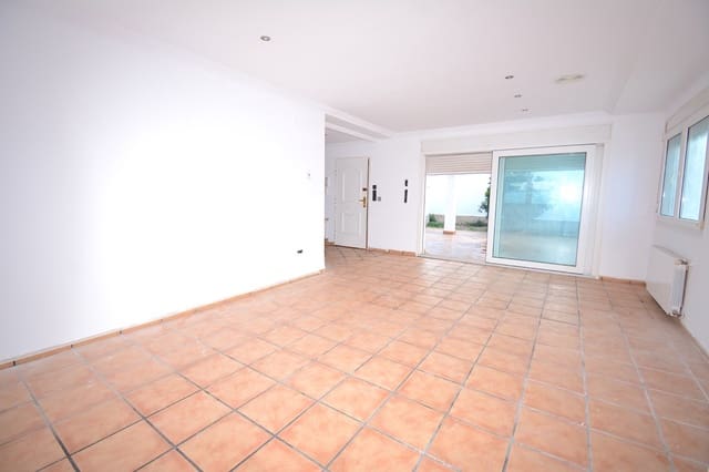 4 Zimmer Villa zu verkaufen in Dénia mit Pool - 580.000 € (Ref: 9029335)