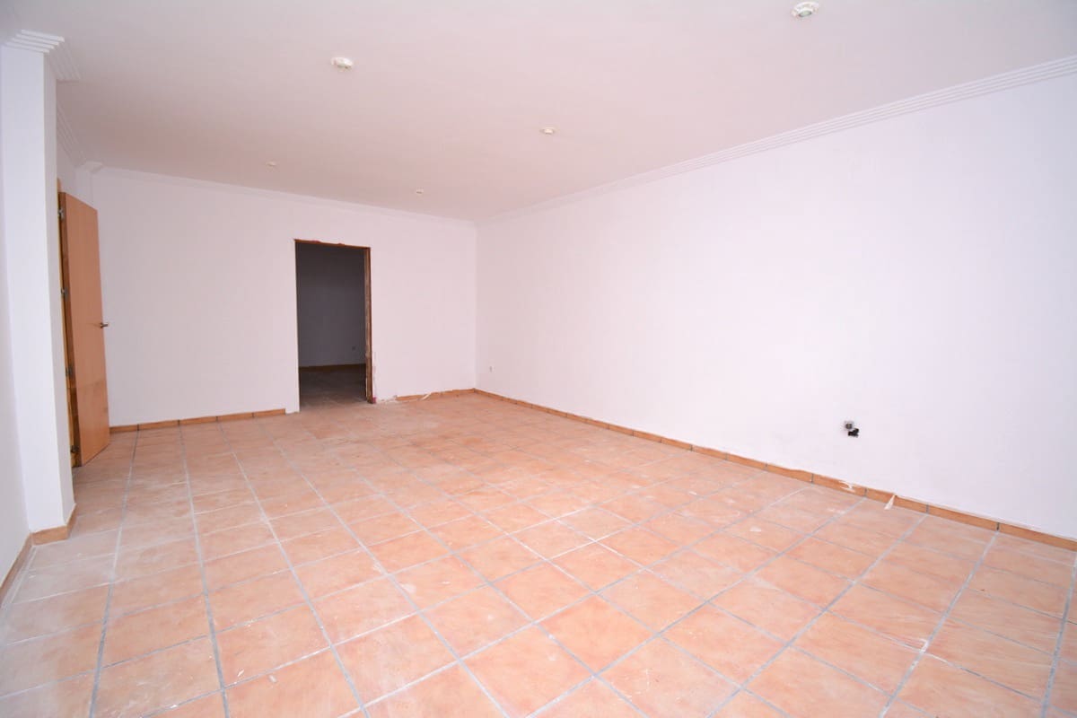 4 Zimmer Villa zu verkaufen in Denia mit Pool - 580.000 € (Ref: 9029335)