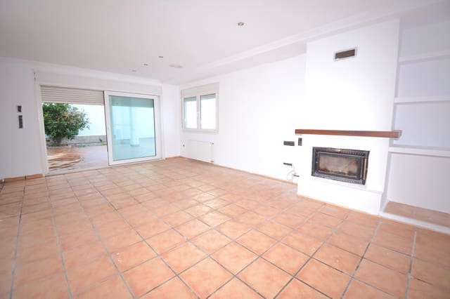 4 Zimmer Villa zu verkaufen in Dénia mit Pool - 580.000 € (Ref: 9029335)