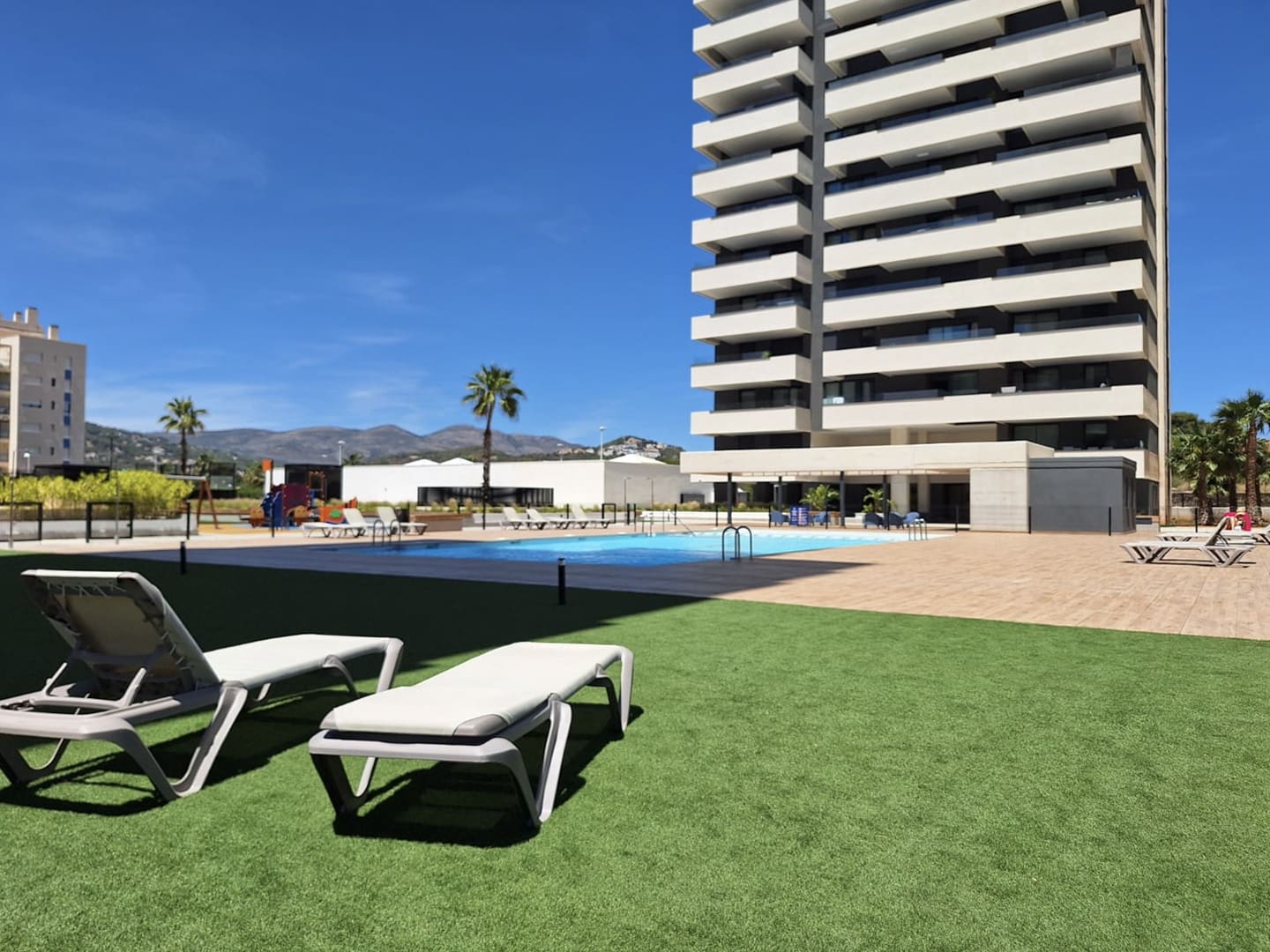 Ático de 2 habitaciones en Calpe / Calp en venta con piscina - 559.250 € (Ref: 9029336)