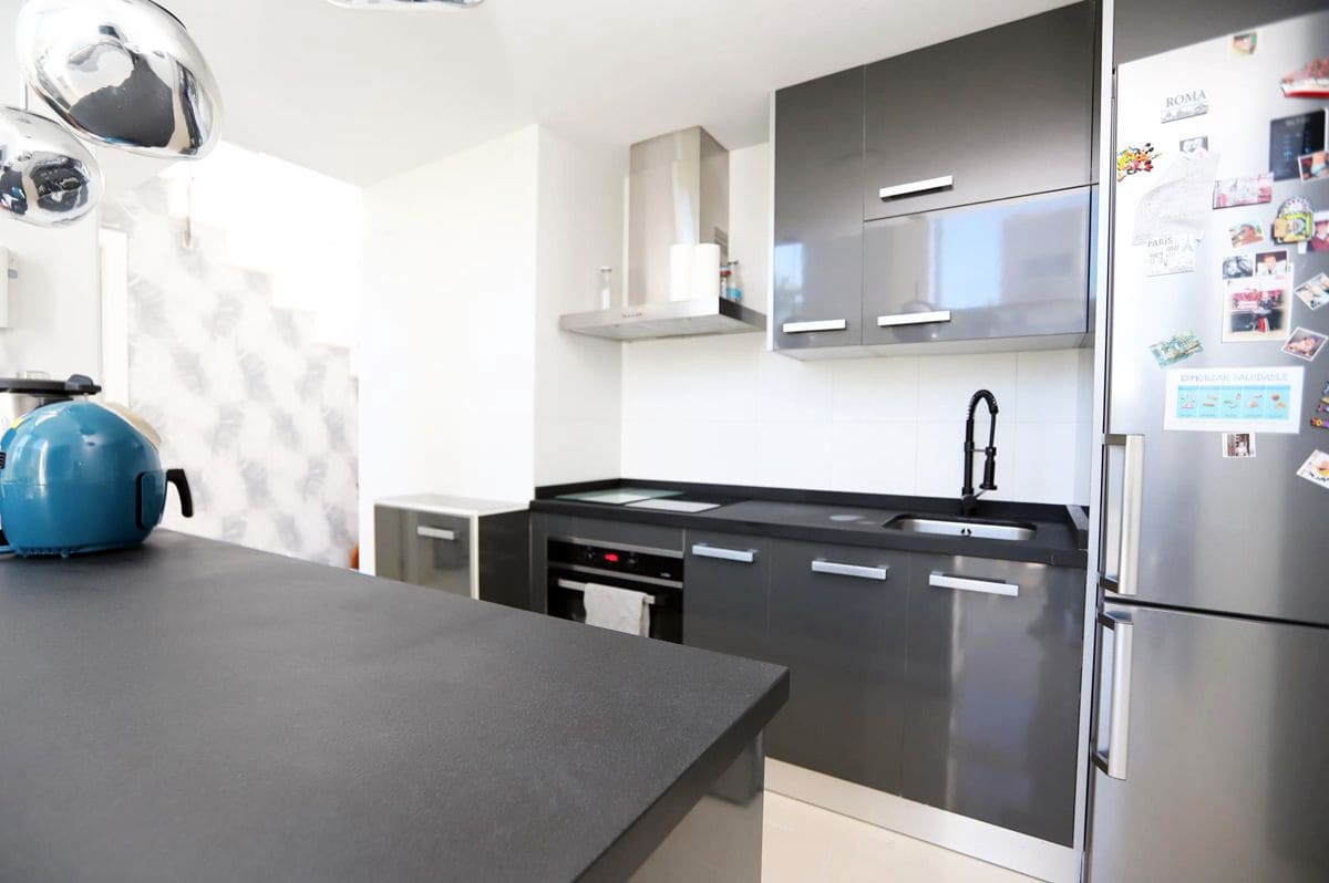 4 sypialnia Dom blizniak na sprzedaż w Denia z basenem - 559 000 € (Ref: 9035345)