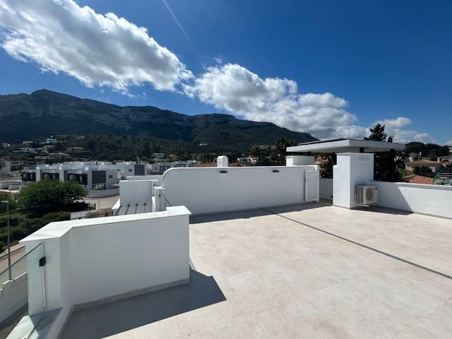 2 slaapkamer Penthouse te koop in Dénia met zwembad - € 333.000 (Ref: 9038242)