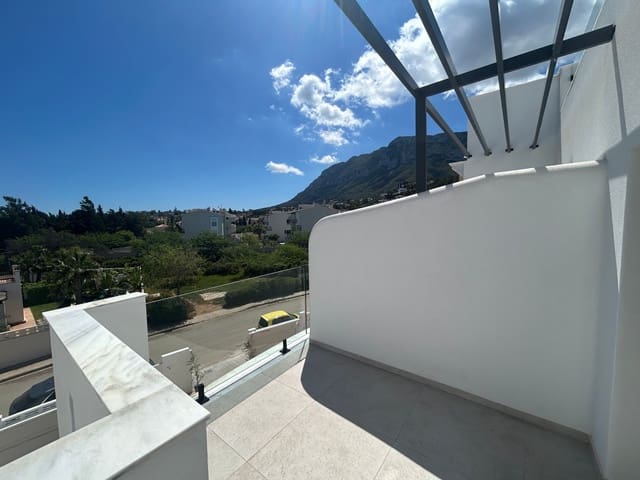 2 slaapkamer Penthouse te koop in Dénia met zwembad - € 333.000 (Ref: 9038242)