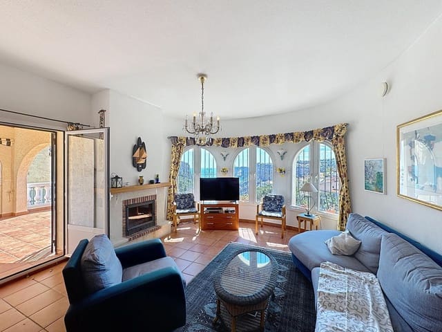 4 slaapkamer Villa te koop in Moraira, Teulada-Moraira met zwembad - € 495.000 (Ref: 9041026)