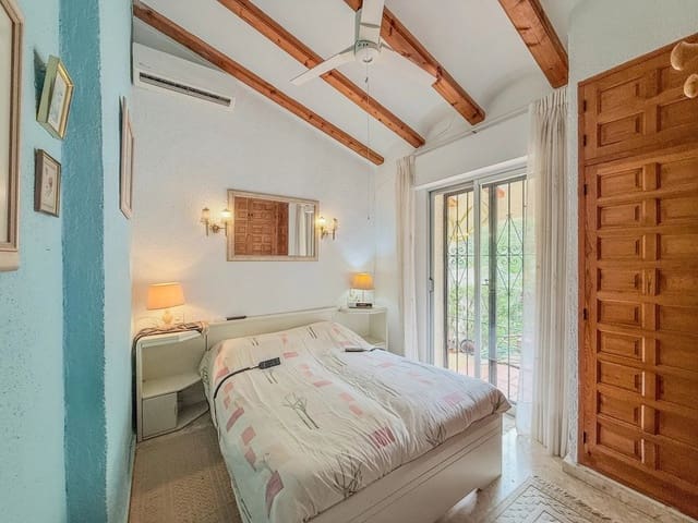 4 sovrum Villa till salu i Benidoleig - 360 000 € (Ref: 9042624)