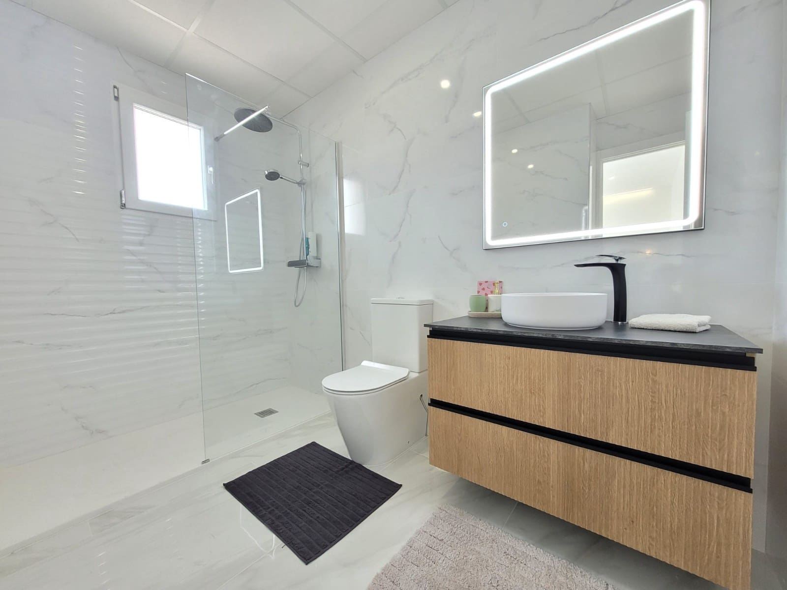 2 slaapkamer Appartement voor vakantieverhuur in La Mata met garage - € 399 (Ref: 9049532)