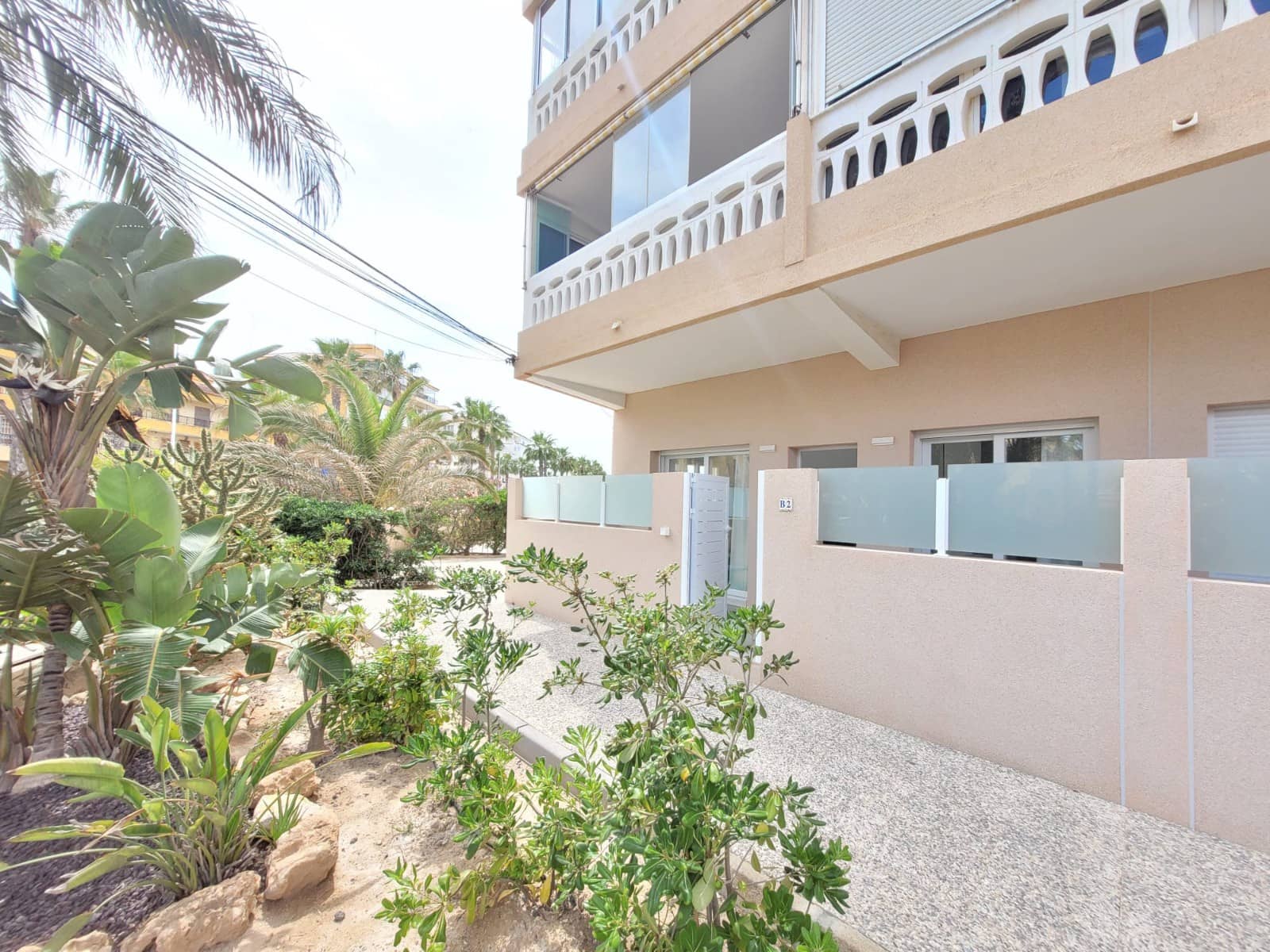 2 slaapkamer Appartement voor vakantieverhuur in La Mata met garage - € 399 (Ref: 9049532)