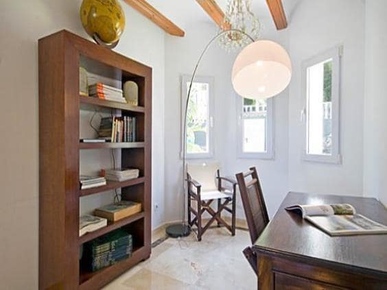 Chalet de 3 habitaciones en Dénia en venta con piscina - 829.000 € (Ref: 9077766)