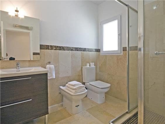 Chalet de 3 habitaciones en Dénia en venta con piscina - 829.000 € (Ref: 9077766)