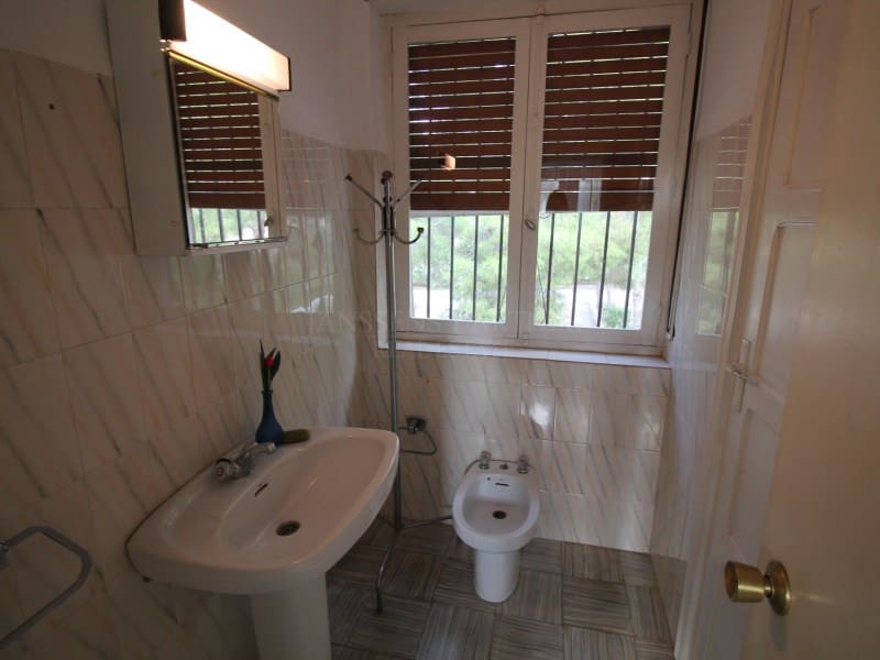 7 bedroom Villa for sale in Aspe - € 500,000 (Ref: 9094794)