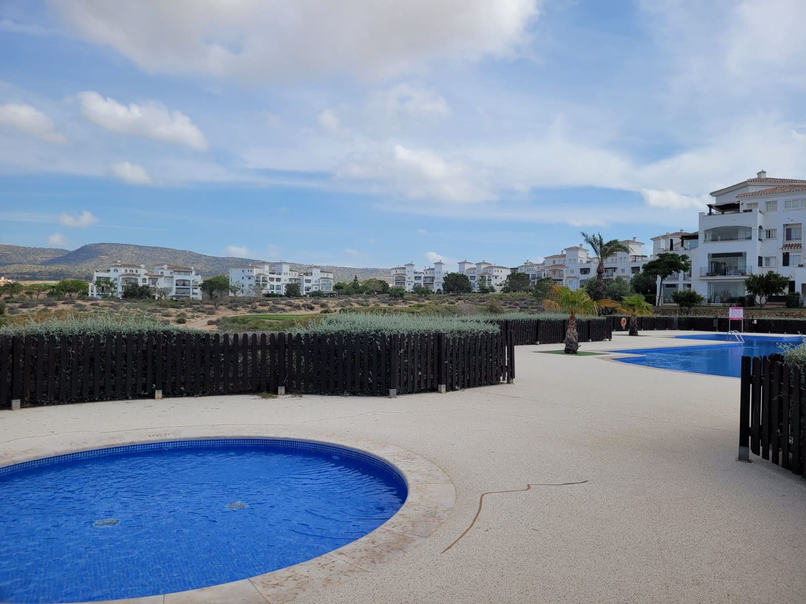   2 soveværelse   ferieLejlighed i Sucina   med   swimmingpool  garage  - € 329 (Ref: 9101668)