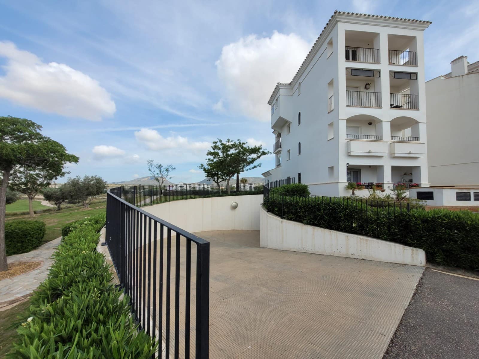   2 soveværelse   ferieLejlighed i Sucina   med   swimmingpool  garage  - € 329 (Ref: 9101668)