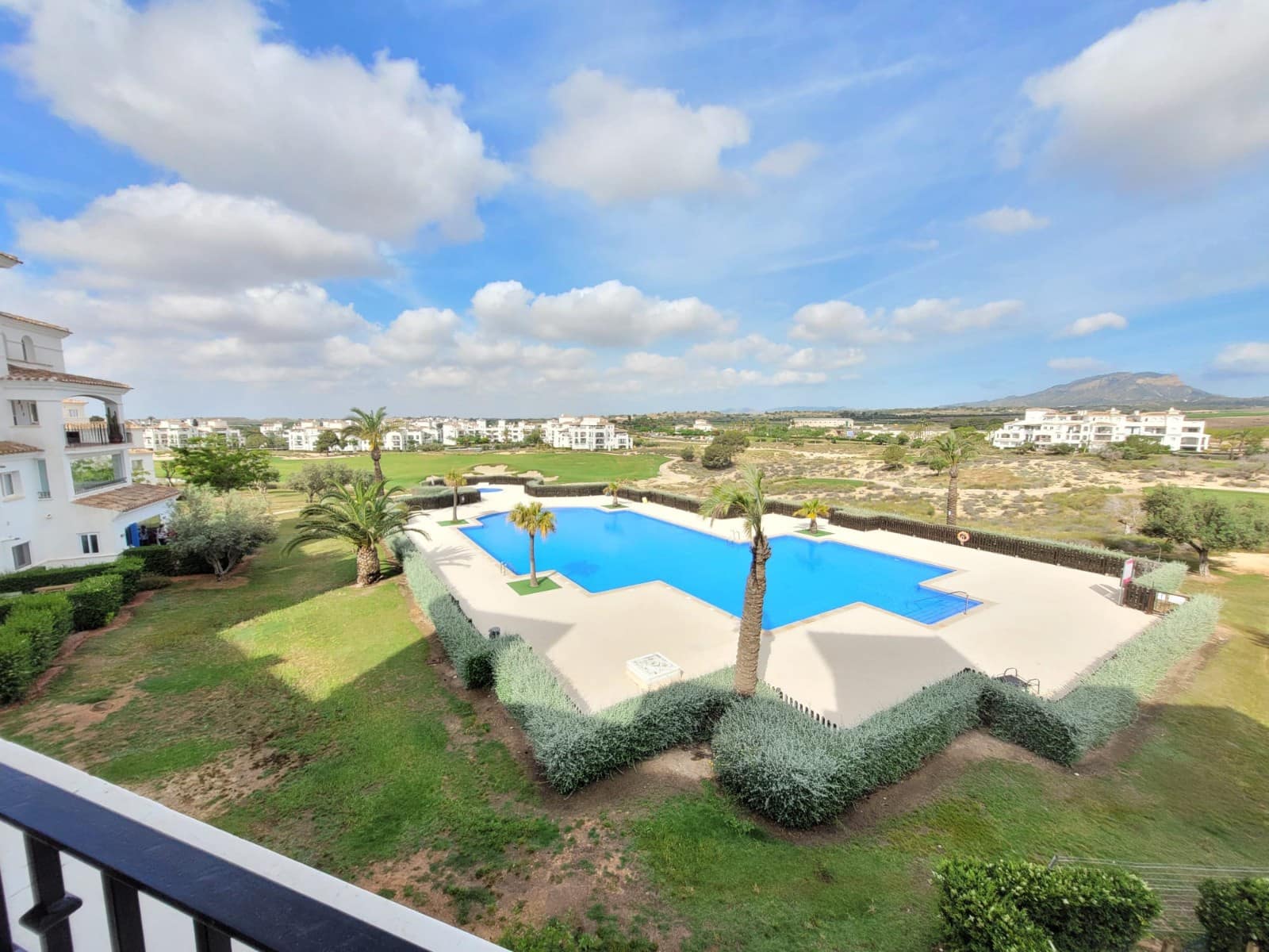   2 soveværelse   ferieLejlighed i Sucina   med   swimmingpool  garage  - € 329 (Ref: 9101668)