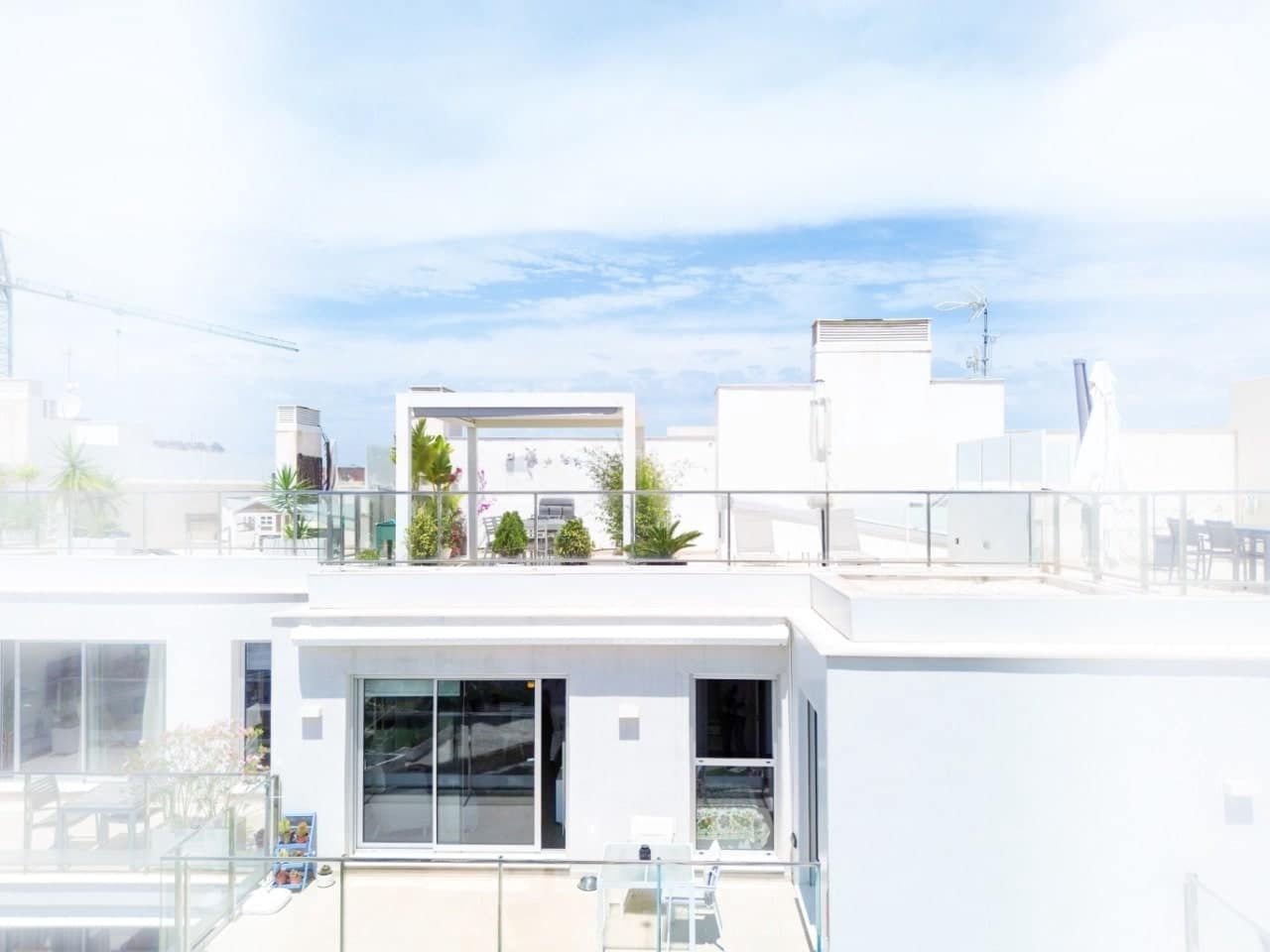 2 slaapkamer Penthouse te koop in Denia met zwembad - € 465.000 (Ref: 9106287)