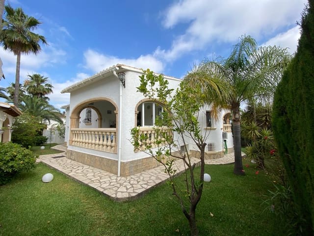 5 chambre Villa/Maison à vendre à Dénia avec piscine - 653 000 € (Ref: 9106289)