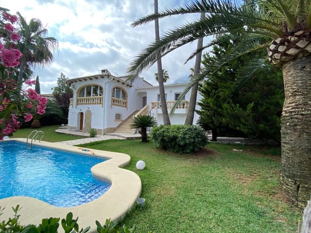 5 chambre Villa/Maison à vendre à Dénia avec piscine - 653 000 € (Ref: 9106289)