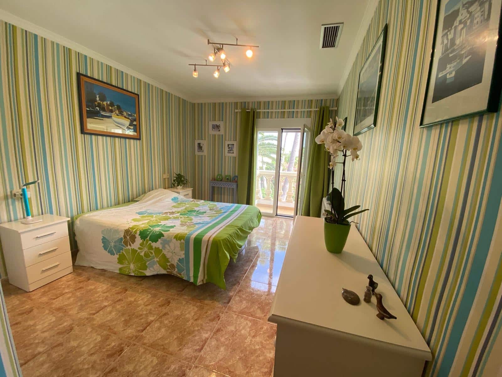 5 chambre Villa/Maison à vendre à Denia avec piscine - 653 000 € (Ref: 9106289)