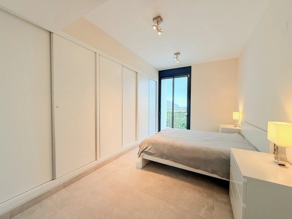 3 bedroom Villa for sale in Pedreguer with pool - € 699,000 (Ref: 9108425)