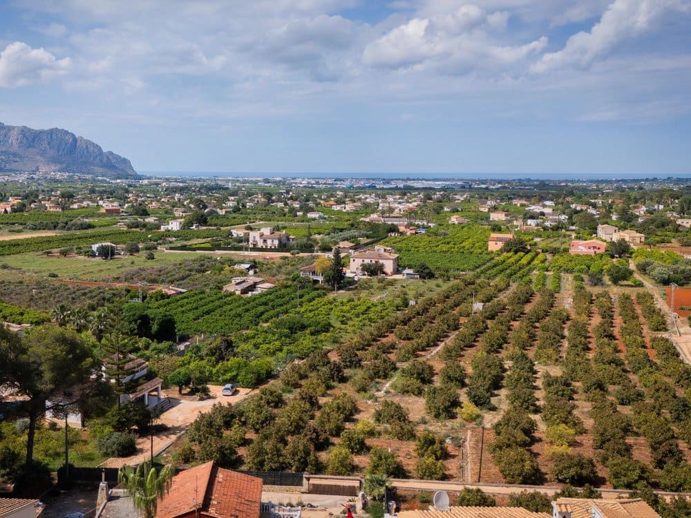 3 bedroom Villa for sale in Pedreguer with pool - € 699,000 (Ref: 9108425)