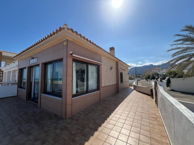 3 quarto Moradia Geminada para venda em Dénia - 505 000 € (Ref: 9130205)