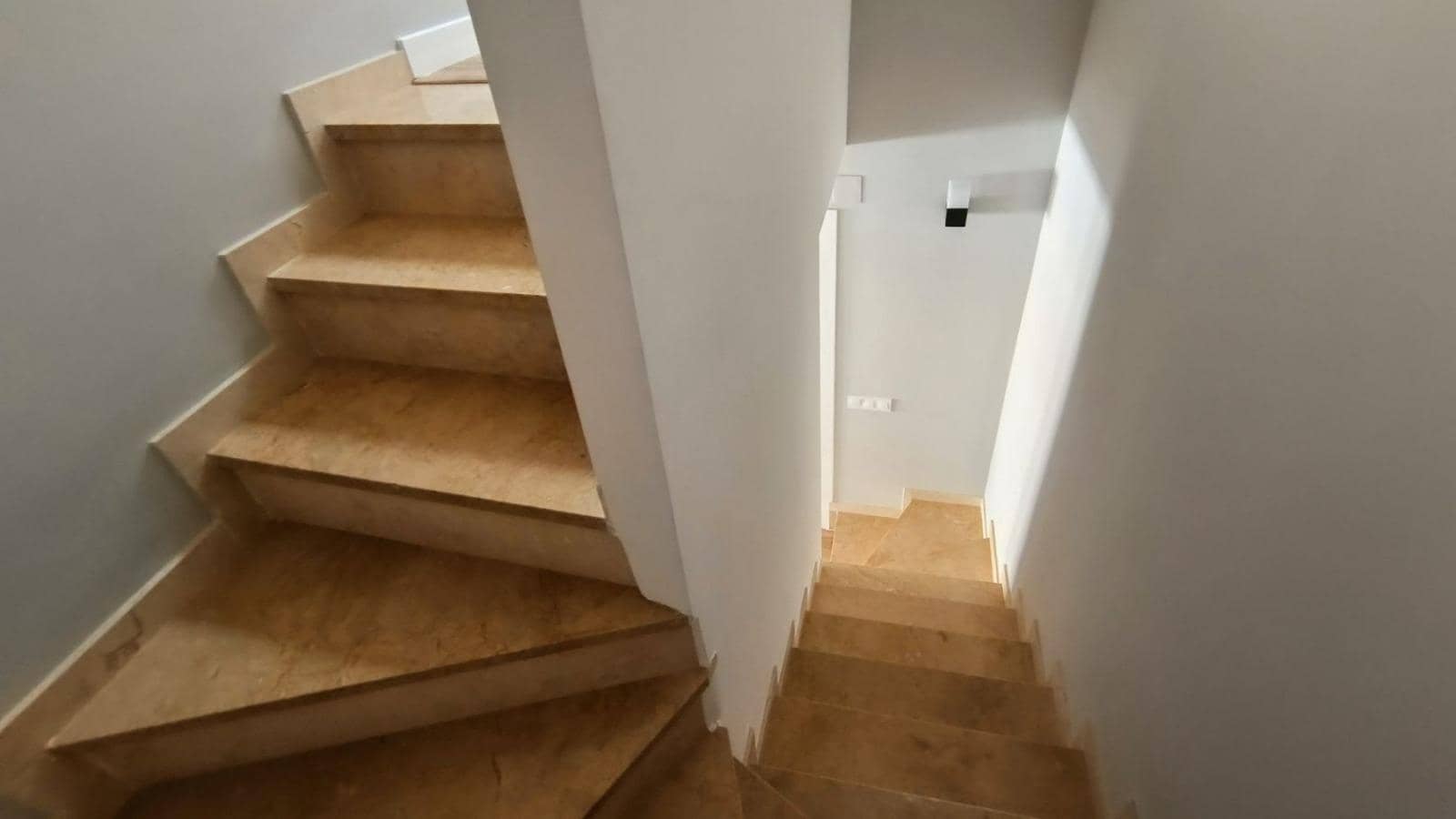 3 soverom Hus til salgs i Orihuela Costa med svømmebasseng - € 279 000 (Ref: 9136286)
