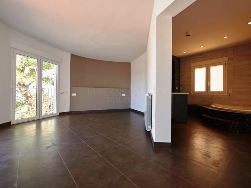 4 bedroom Villa for sale in Altea - € 1,195,000 (Ref: 9138621)