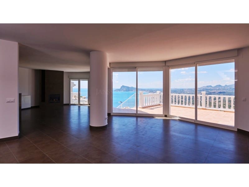 4 bedroom Villa for sale in Altea - € 1,195,000 (Ref: 9138621)