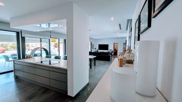 4 Zimmer Villa zu verkaufen in Javea / Xàbia mit Pool - 1.495.000 € (Ref: 9138624)