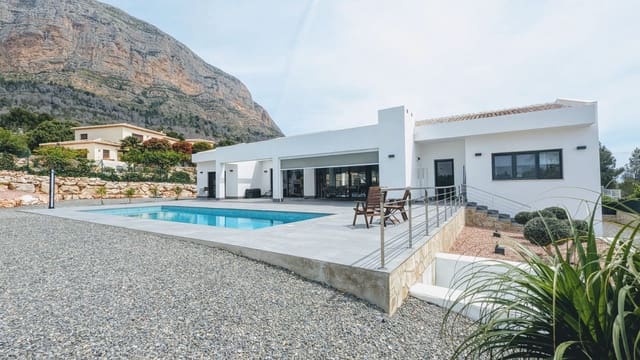 4 Zimmer Villa zu verkaufen in Javea / Xàbia mit Pool - 1.495.000 € (Ref: 9138624)