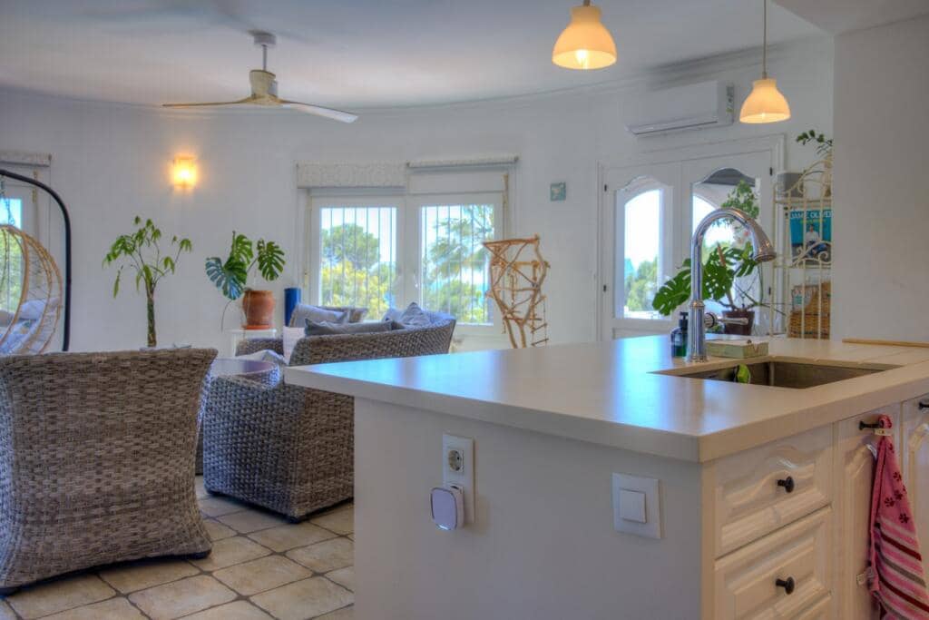 6 Zimmer Villa zu verkaufen in Moraira mit Pool - 925.000 € (Ref: 9138631)