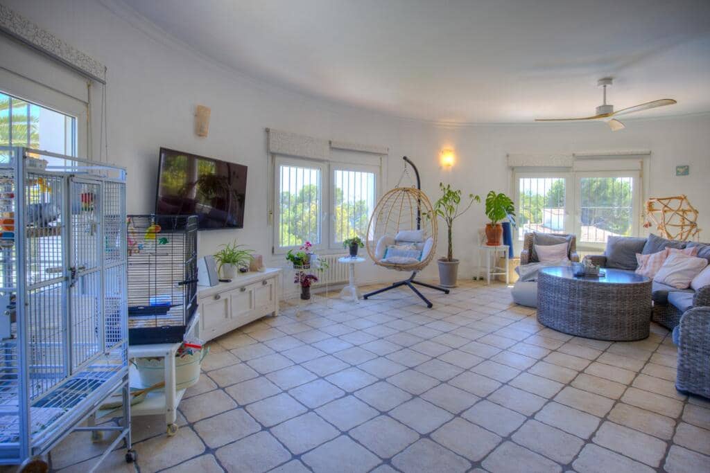 6 Zimmer Villa zu verkaufen in Moraira mit Pool - 925.000 € (Ref: 9138631)