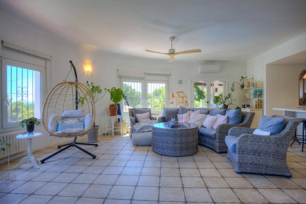 6 Zimmer Villa zu verkaufen in Moraira mit Pool - 925.000 € (Ref: 9138631)