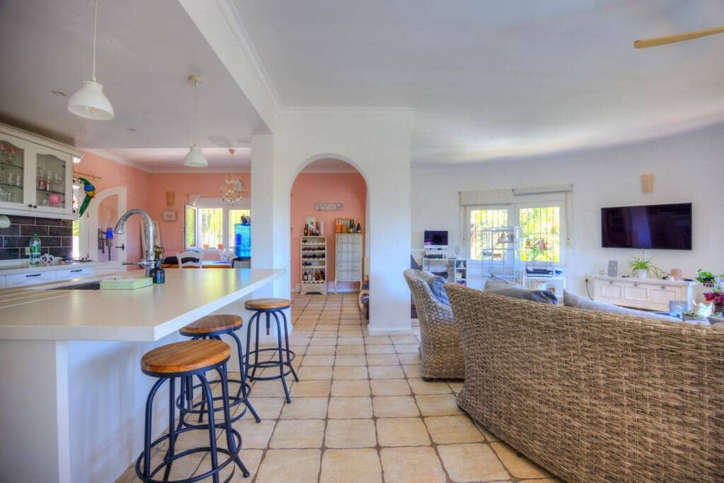 6 Zimmer Villa zu verkaufen in Moraira mit Pool - 925.000 € (Ref: 9138631)