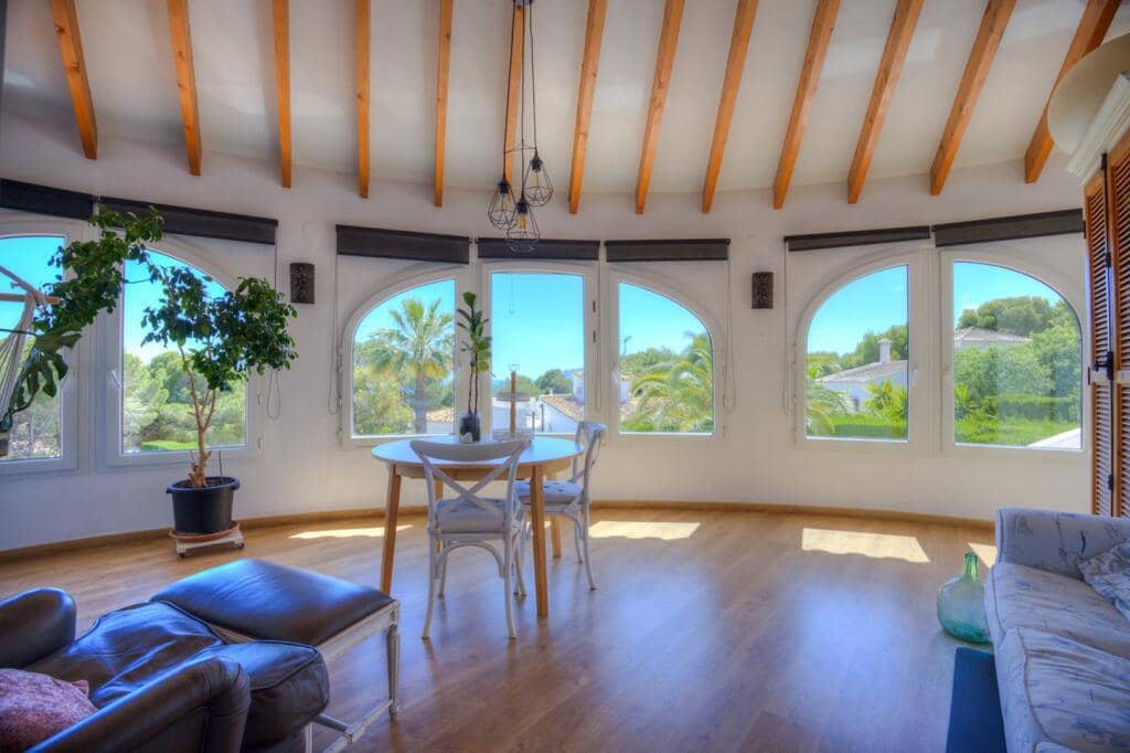 6 Zimmer Villa zu verkaufen in Moraira mit Pool - 925.000 € (Ref: 9138631)